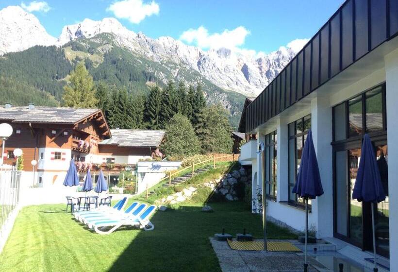 استراحتگاه Marco Polo Alpina Familien  & Sport