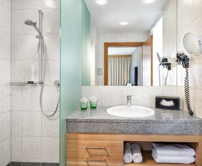 استراحتگاه Ritzenhof   4 Sterne Superior Hotel & Spa Am See