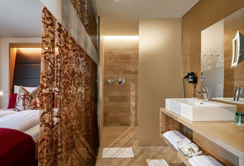 استراحتگاه Ritzenhof   4 Sterne Superior Hotel & Spa Am See