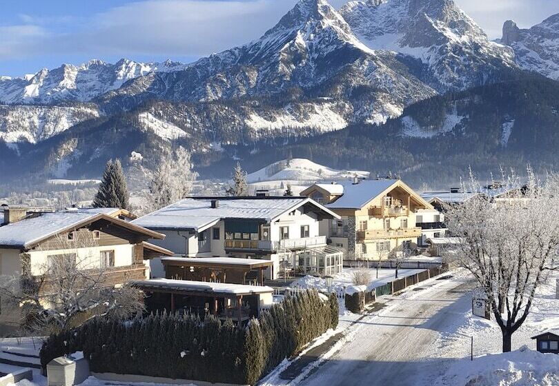 استراحتگاه Ritzenhof   4 Sterne Superior Hotel & Spa Am See