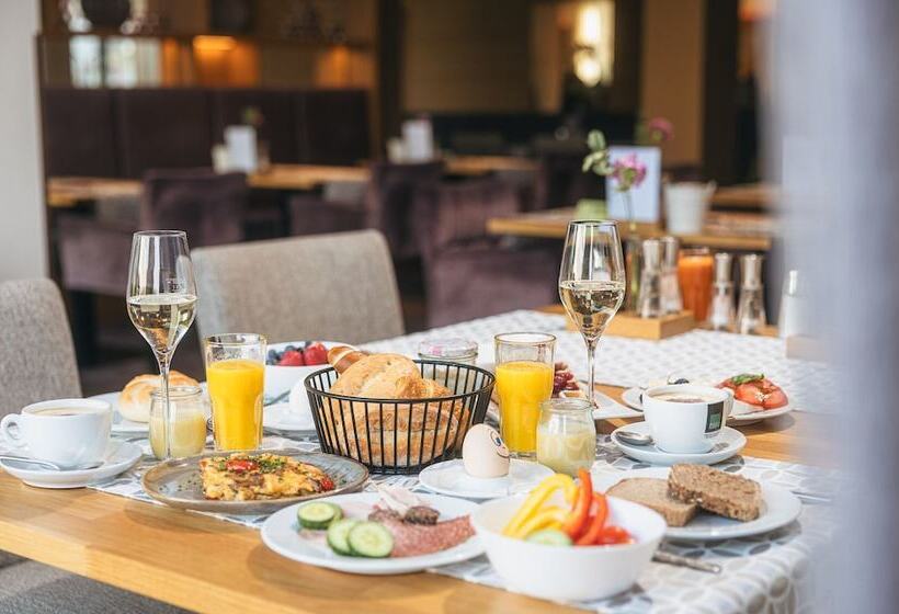 استراحتگاه Ritzenhof   4 Sterne Superior Hotel & Spa Am See