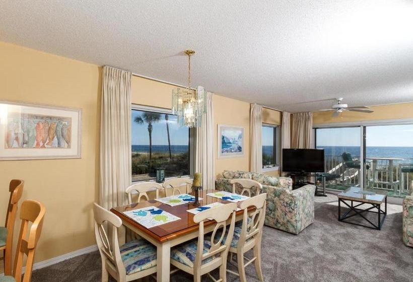 Summerlin 101:beautiful Corner Condo Beach Front, Free Beach Chairs & Wifi