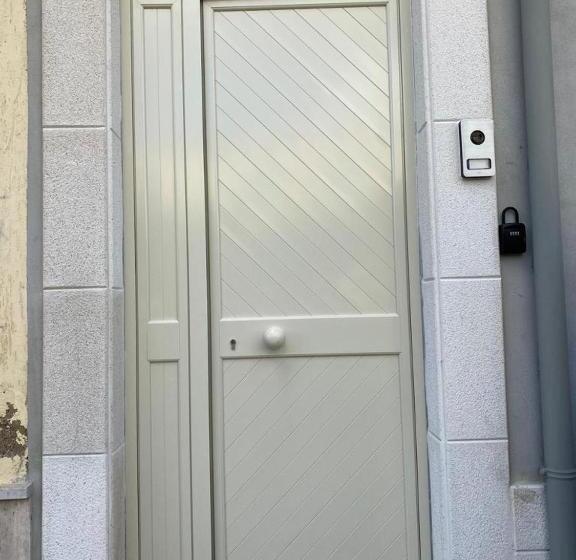 تختخواب و صبحانه La Casa Di Francesca