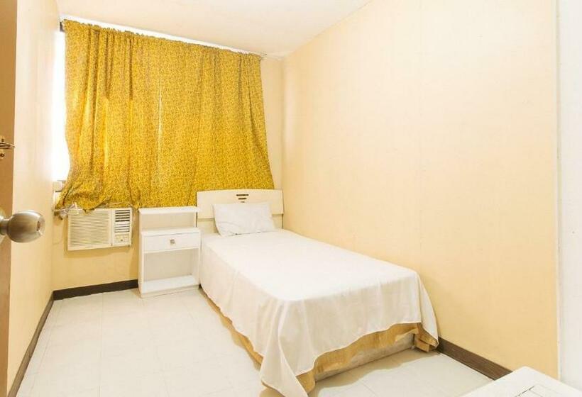 فندق Cristian Jay Dormitory By Reddoorz