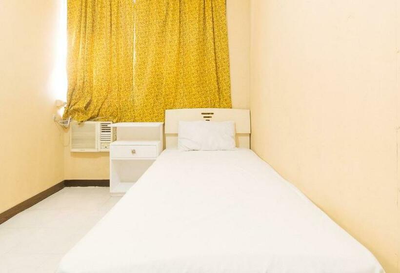 فندق Cristian Jay Dormitory By Reddoorz