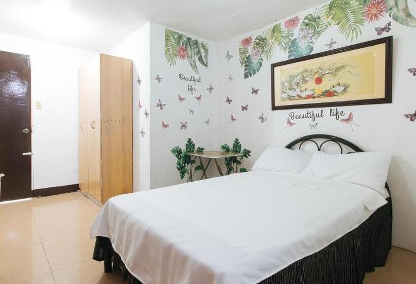 هتل Cristian Jay Dormitory By Reddoorz