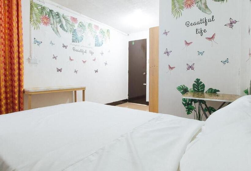 هتل Cristian Jay Dormitory By Reddoorz