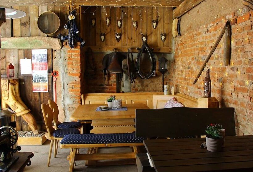 Отель Gasthof Zum Weissen Lamm