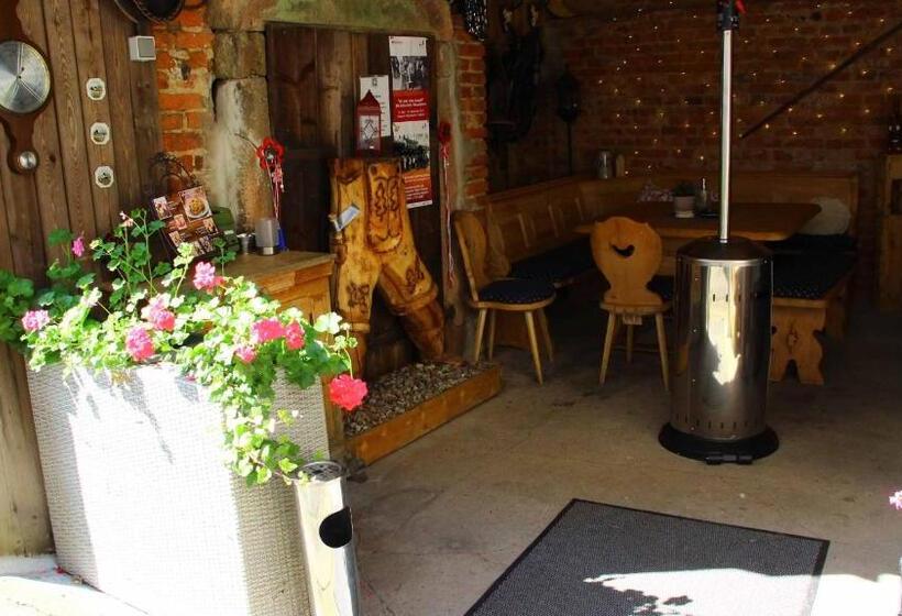 Отель Gasthof Zum Weissen Lamm