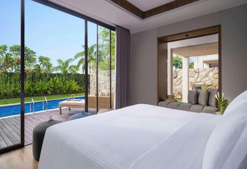 Pullman Lombok Merujani Mandalika Beach Resort