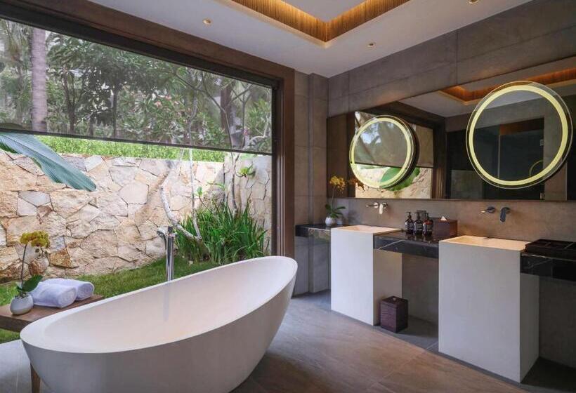 Pullman Lombok Merujani Mandalika Beach Resort