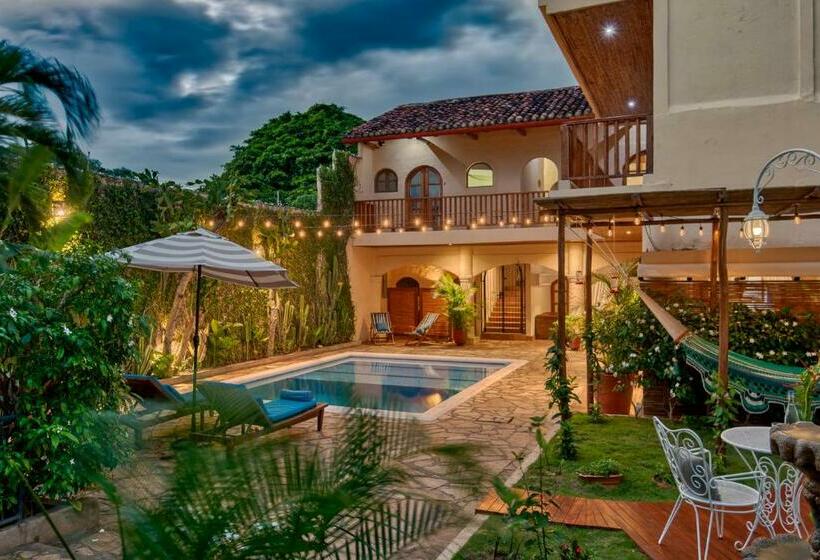 Boutique Hotel Secret Garden Granada