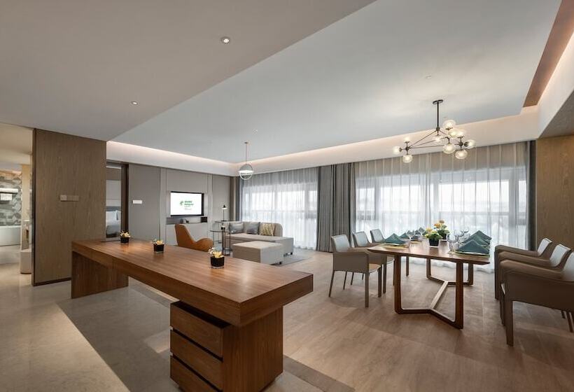 בית מלון כפרי Holiday Inn Express Changchun Jingyue, An Ihg
