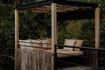 هتل Munduk Cabins