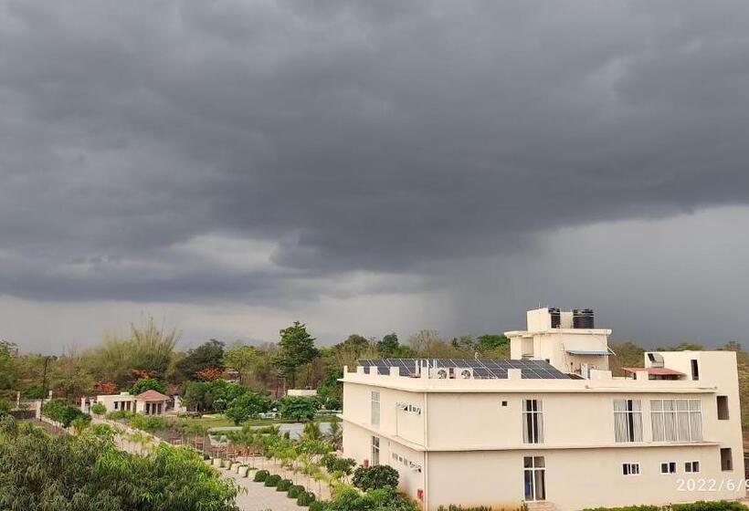 Justa Rudra Resort & Spa