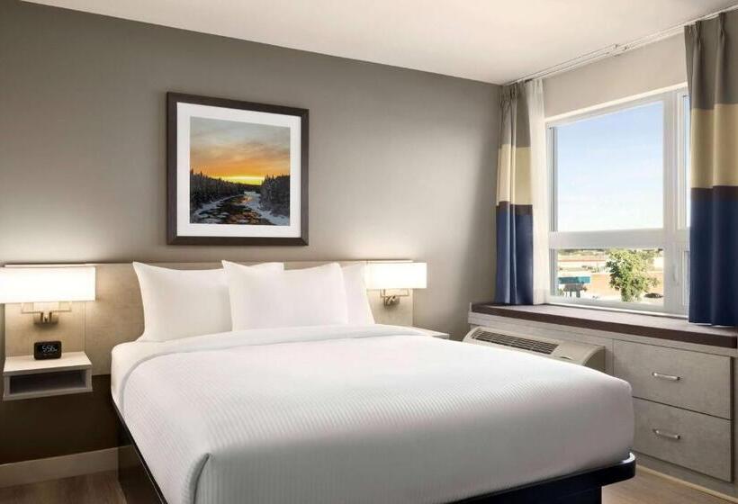 Microtel Inn & Suites Dorval Qc