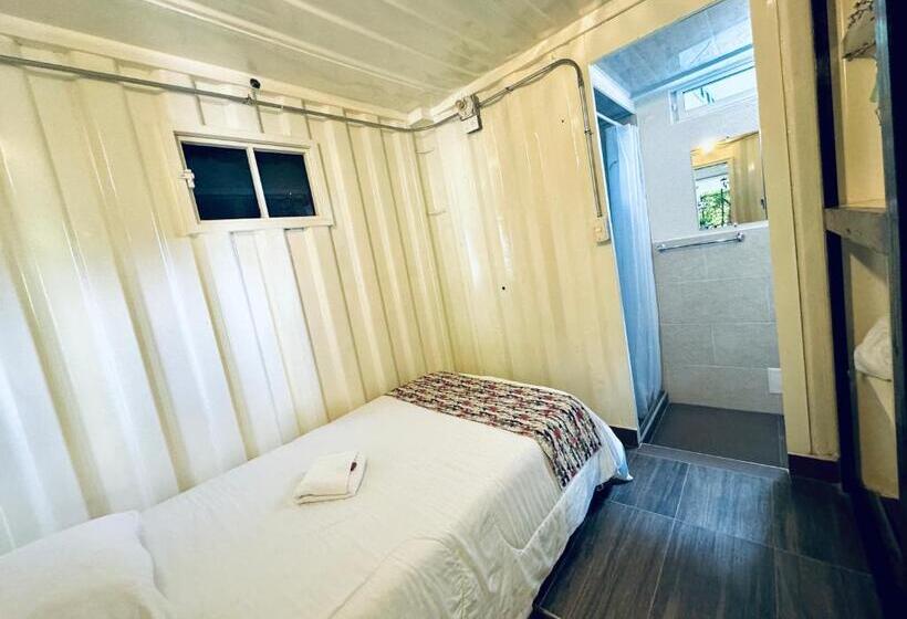 פנסיון Hostal Bon Hábitat