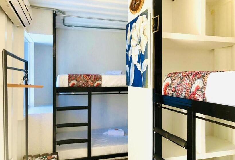 פנסיון Hostal Bon Hábitat