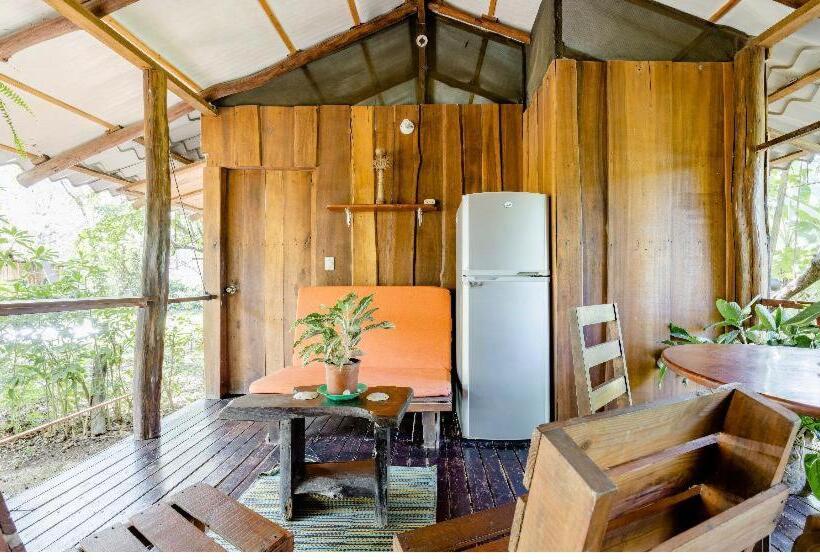 פנסיון Luminosa Uvita Hostel