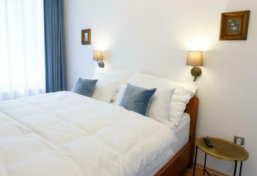 פנסיון Parkhotel Vrbno