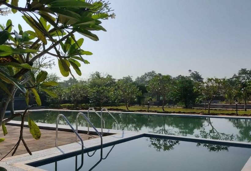 Justa Rudra Resort & Spa