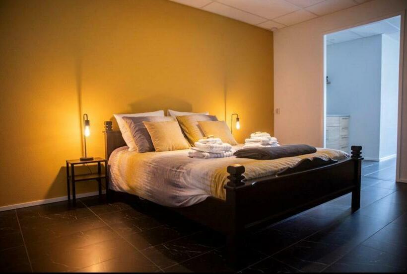 مبيت وإفطار De Slaapstudio