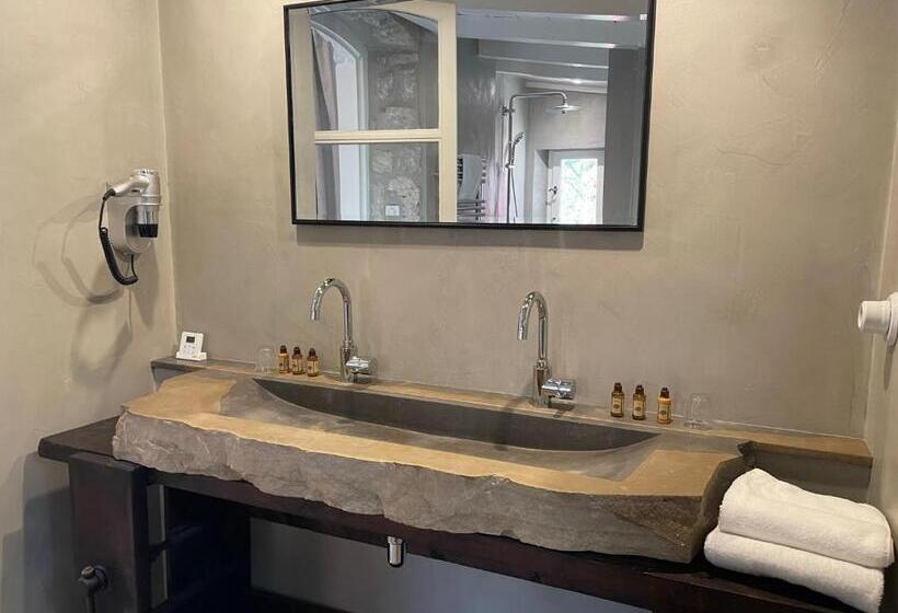 민박 L Amourier Chambres D Hôtes Pour Amoureux Avec Jacuzzi Ou Baignoire Xxl