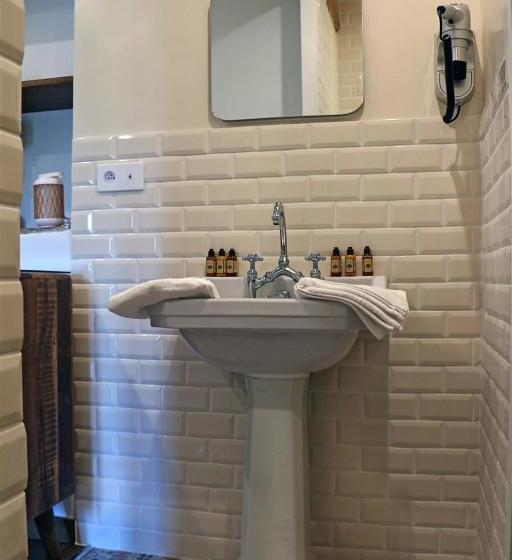 민박 L Amourier Chambres D Hôtes Pour Amoureux Avec Jacuzzi Ou Baignoire Xxl