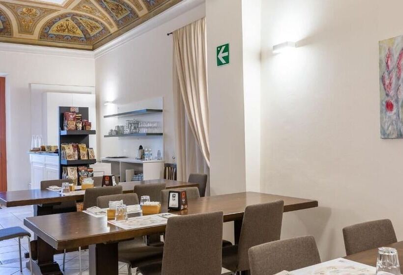 مبيت وإفطار La Corte Del Grillo   Residenza D Epoca