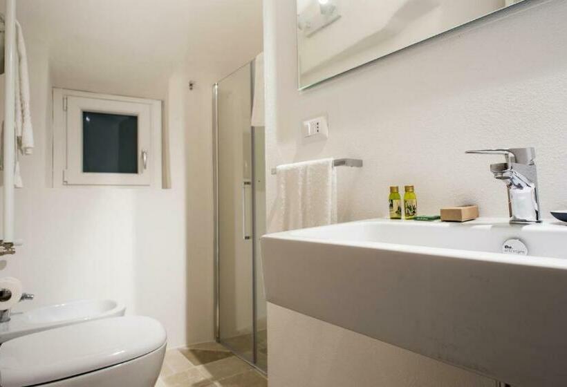 تختخواب و صبحانه Le Suites Al Torrione