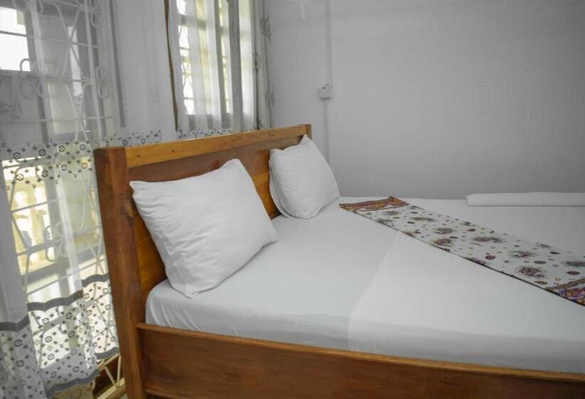 ベッドアンドブレックファースト Sulkhan Serviced Apartment