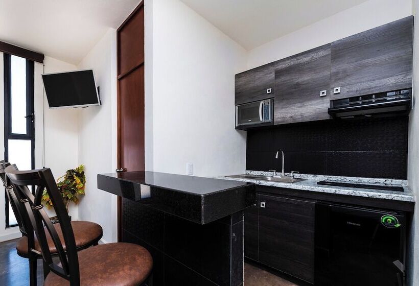 Capital O Hotel Joyma Suites, San Luis