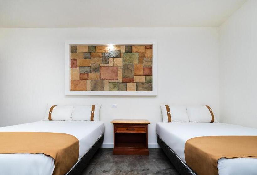 Capital O Hotel Joyma Suites, San Luis