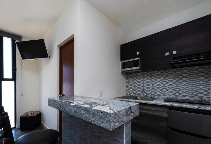 Capital O Hotel Joyma Suites, San Luis