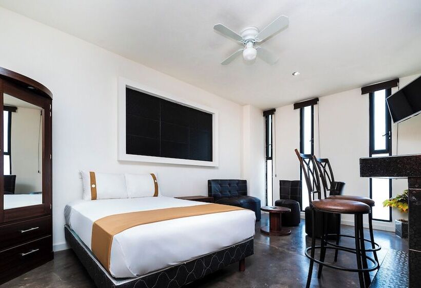 Capital O Hotel Joyma Suites, San Luis
