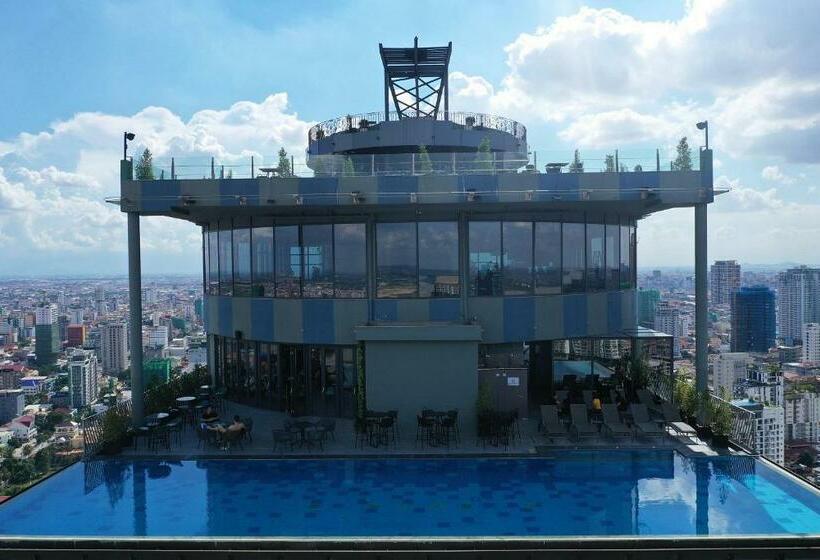 בית מלון כפרי The Penthouse Residence