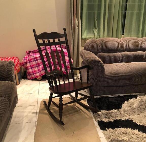 پانسیون Room In Guest Room   Logerthine Cambridge Suriname