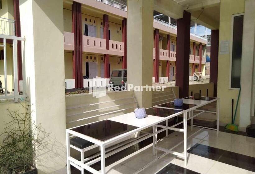 فندق Boarding House Syariah Mm Bone Redpartner