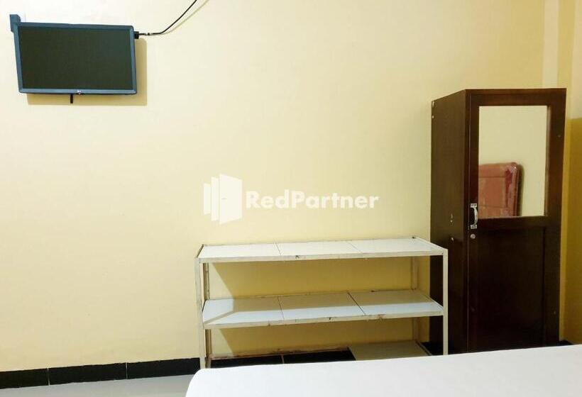 فندق Boarding House Syariah Mm Bone Redpartner