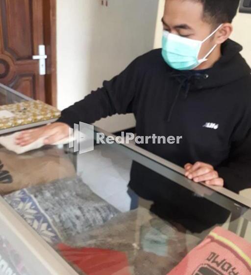 هتل Bromo Indah Lestari Homestay Mitra Reddoorz