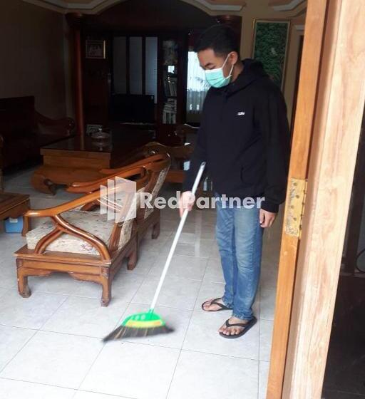هتل Bromo Indah Lestari Homestay Mitra Reddoorz