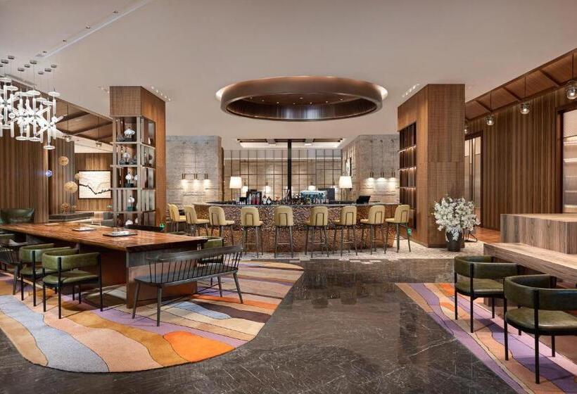هتل Crowne Plaza Chongli Resort, An Ihg