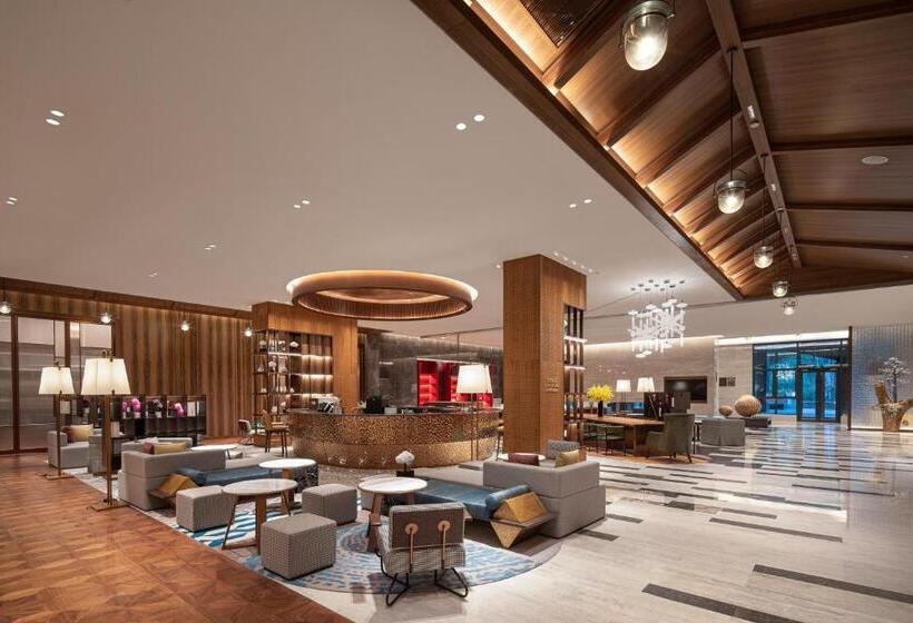 هتل Crowne Plaza Chongli Resort, An Ihg