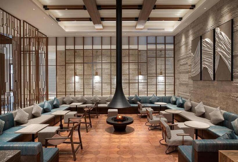هتل Crowne Plaza Chongli Resort, An Ihg