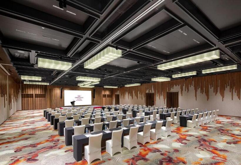 هتل Crowne Plaza Chongli Resort, An Ihg
