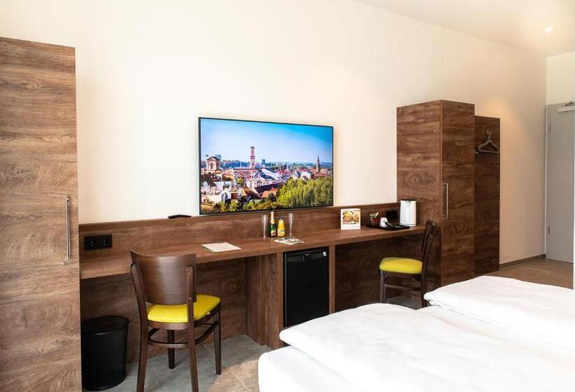 Отель Grüne Elster