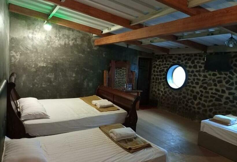 Hotel Pondok Wisata Jaden Trawas Mojokerto