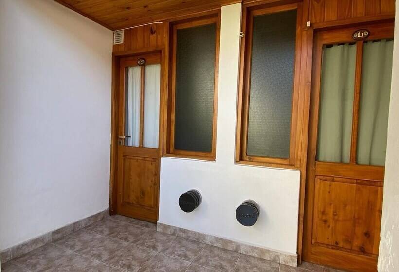 هتل Maktub Hosteria