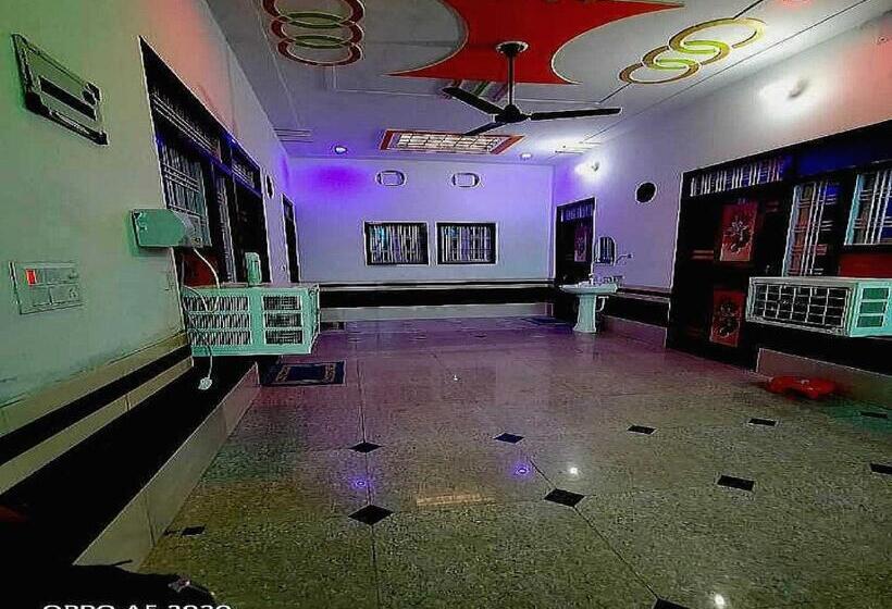 בית מלון כפרי Pop 83301 Suresh Chand