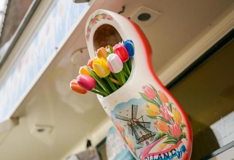 هاستل Boutique Hotel The Old Bridge, Volendam